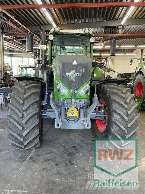 Fendt 828 Vario S4 Traktoren
