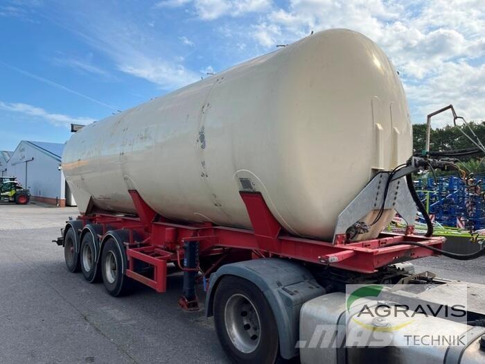  GÜLLEWAGEN Düngemittelverteiler