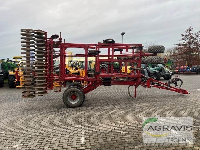 Horsch TERRANO 6.4 GX Bodenbearbeitung