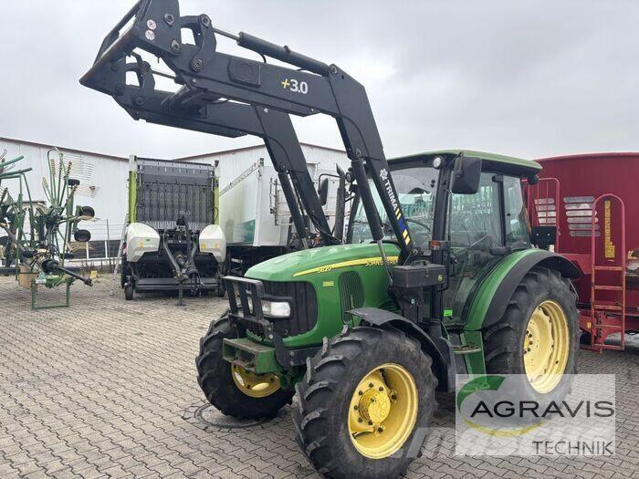 John Deere 5620 Traktoren