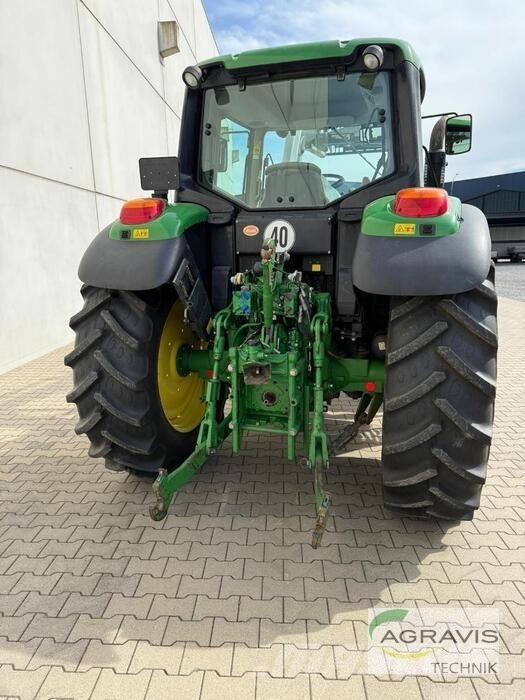 John Deere 6115 R Traktoren