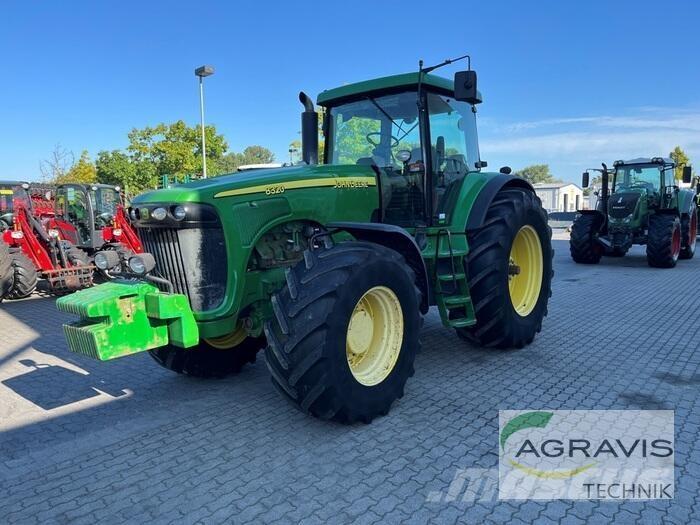 John Deere 8320 Traktoren