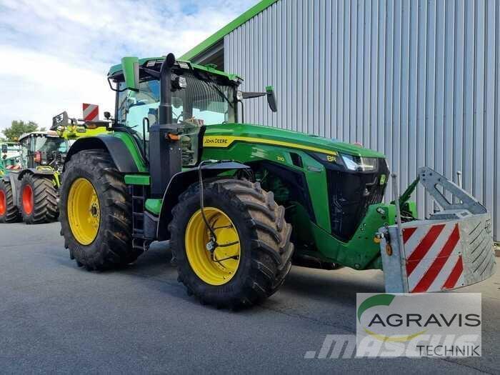 John Deere 8R 310 Traktoren