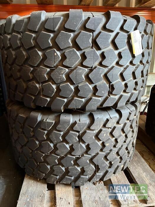  KR445/45R19.5 Reifen