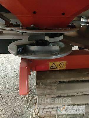 Kuhn Axis 20.2 M-EMC-W Mineraldüngerstreuer