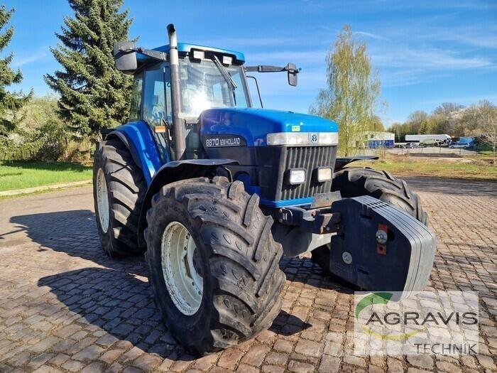 New Holland 8870 Traktoren