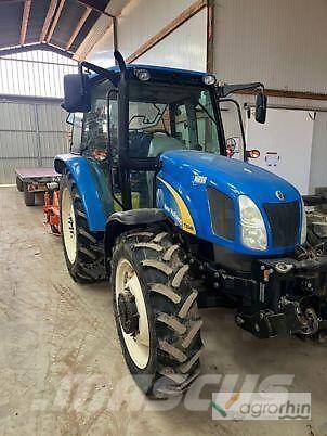 New Holland T5040 Traktoren