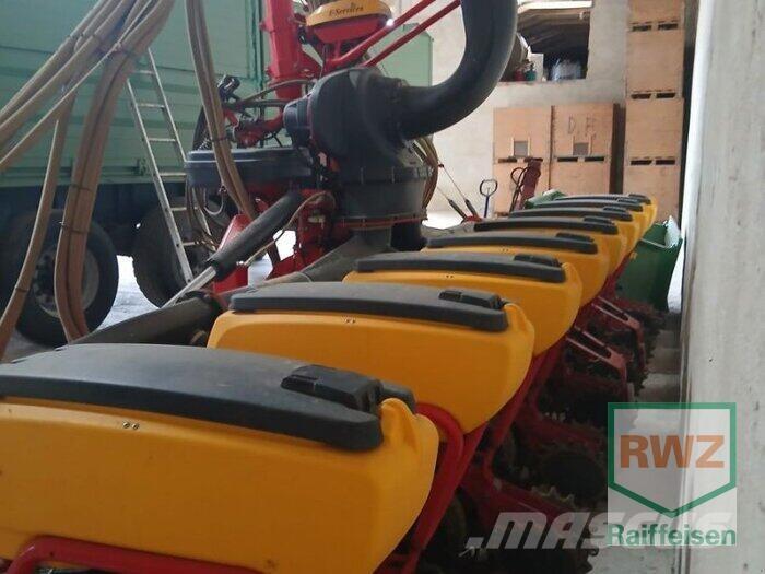 Väderstad Tempo TPF 8 Drillmaschinen