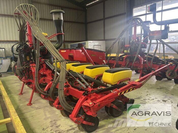 Väderstad TEMPO TPV 8 Drillmaschinen