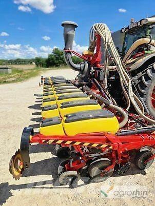 Väderstad TEMPO V11 Drillmaschinen