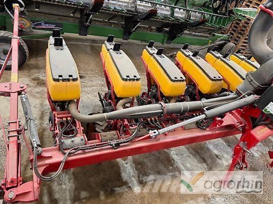 Väderstad Tempo V8 Drillmaschinen