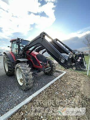 Valtra A115H4 Traktoren