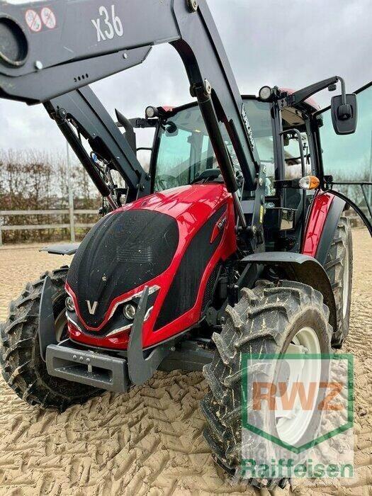 Valtra A75 Traktoren