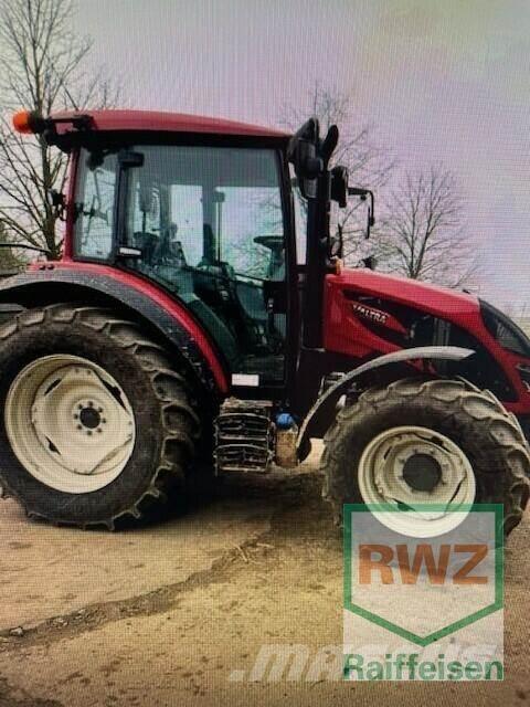 Valtra A85 Traktoren