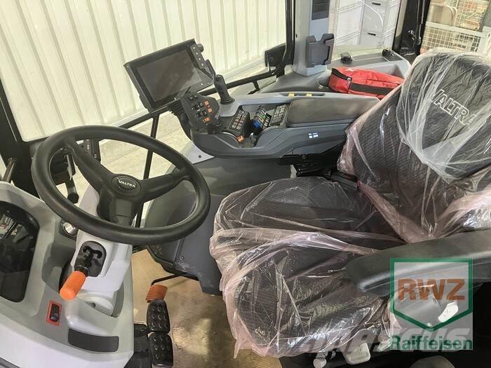 Valtra G125EV Traktoren