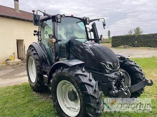Valtra G125V Traktoren