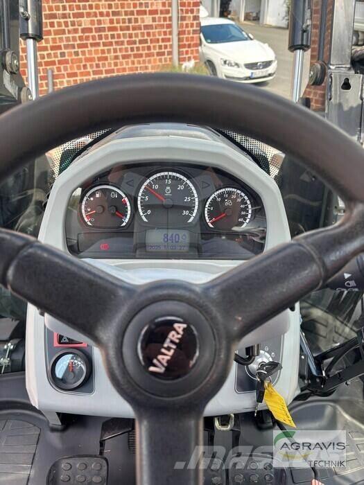 Valtra N 134 H5 Traktoren