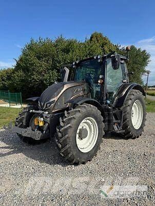 Valtra N135 DIRECT Traktoren