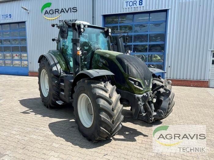 Valtra T 235 D 2A1 Traktoren