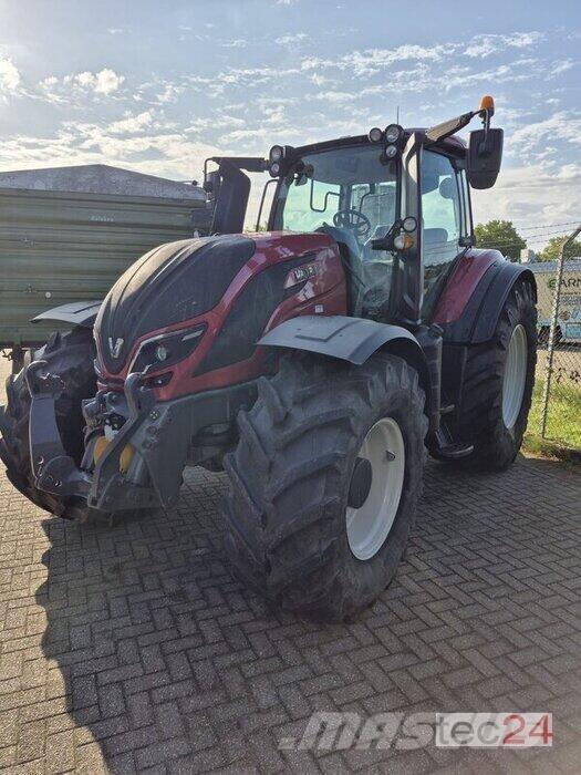 Valtra T 254 A Traktoren