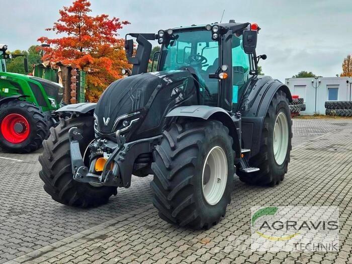 Valtra T 255 V 2A1 Traktoren