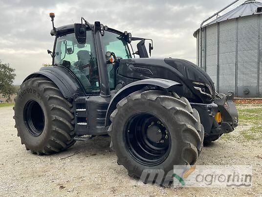 Valtra T215D Traktoren