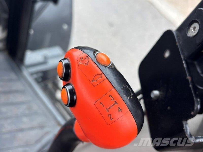 Case IH JXU 95 Traktoren