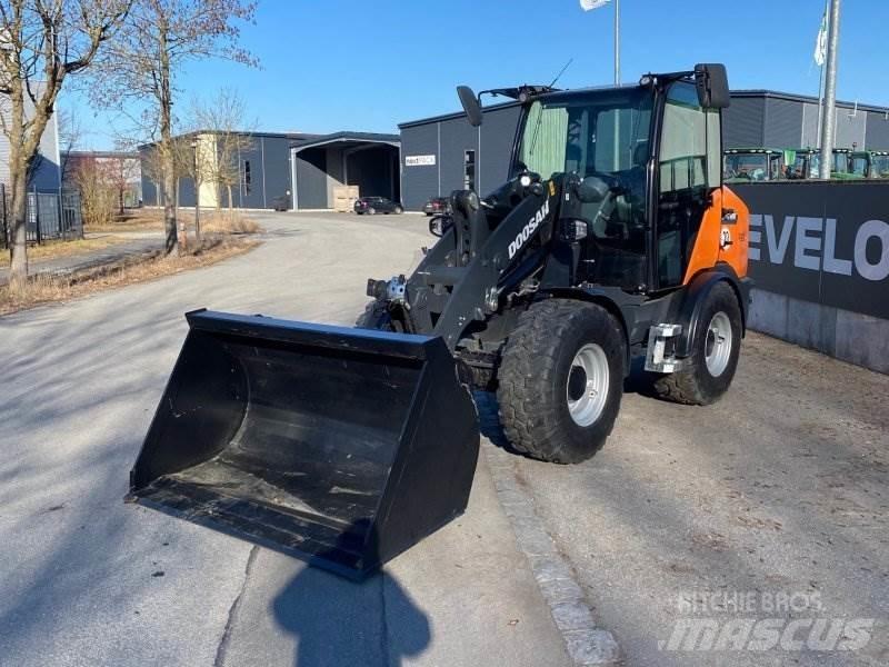 Doosan DL 80-7 Radlader