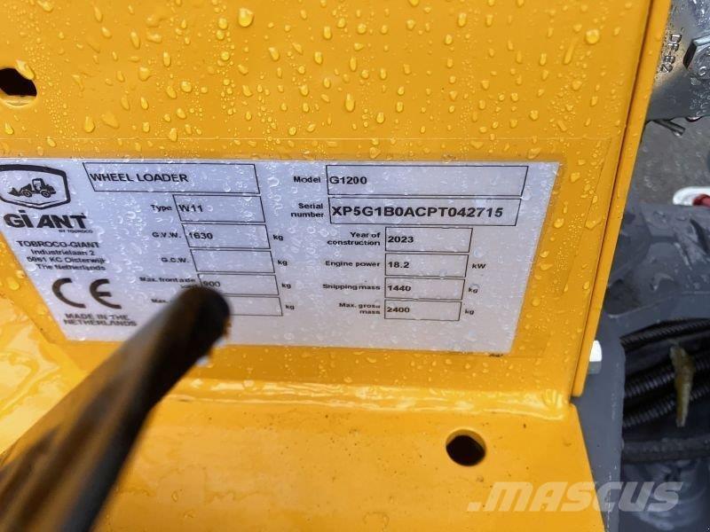 GiANT G1200 Kompaktlader