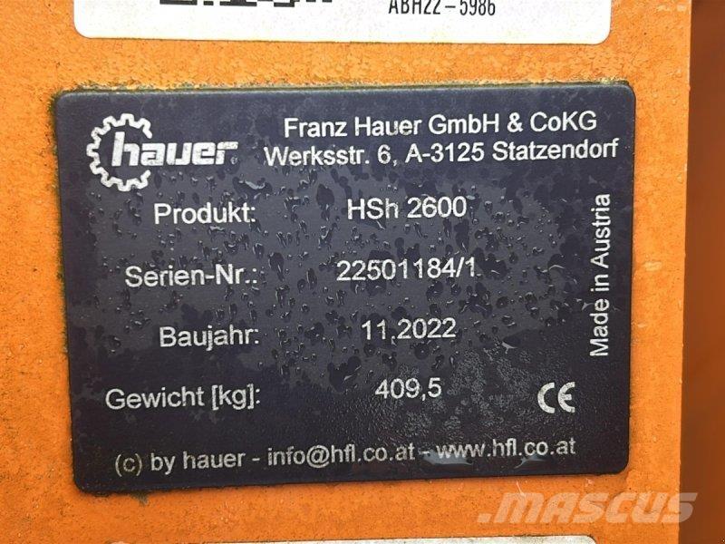 Hauer HSh 2600 Schneeschilde und -pflüge