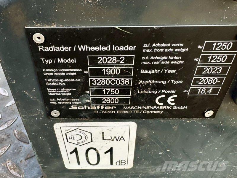 Schäffer 2028 Hoflader