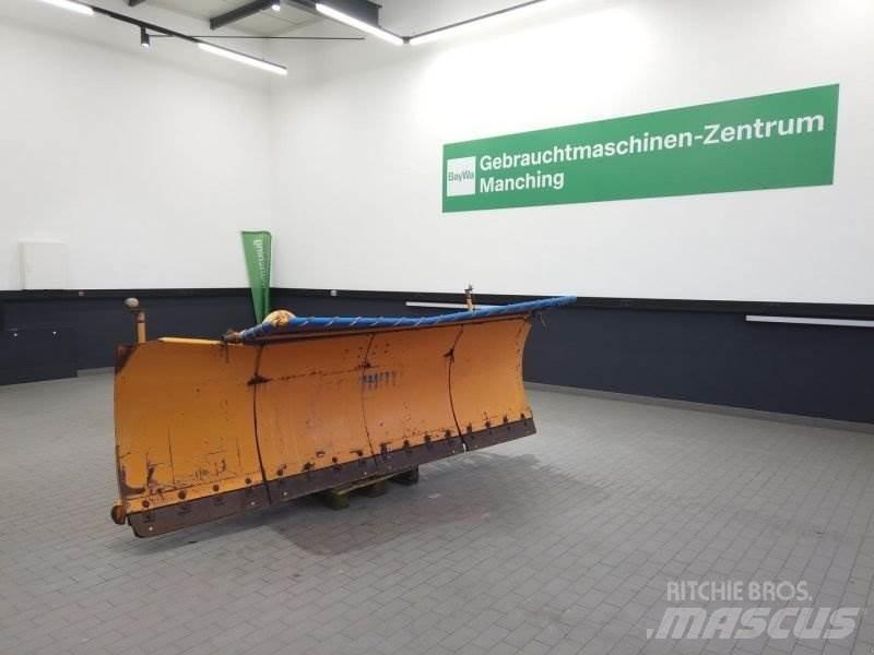 Schmidt KF 3.3 Schneeschilde und -pflüge