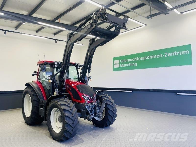 Valtra G135A Traktoren