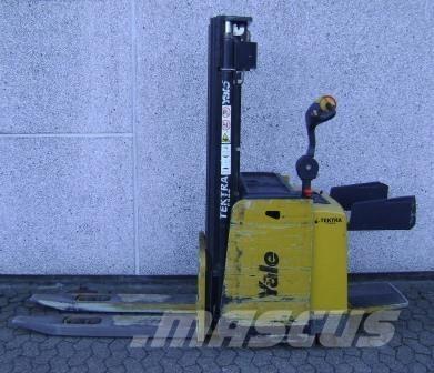 Yale MS12X Zelfrijdende stapelaars