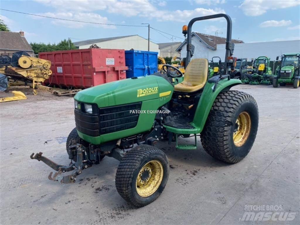 John Deere 4710 Traktoren