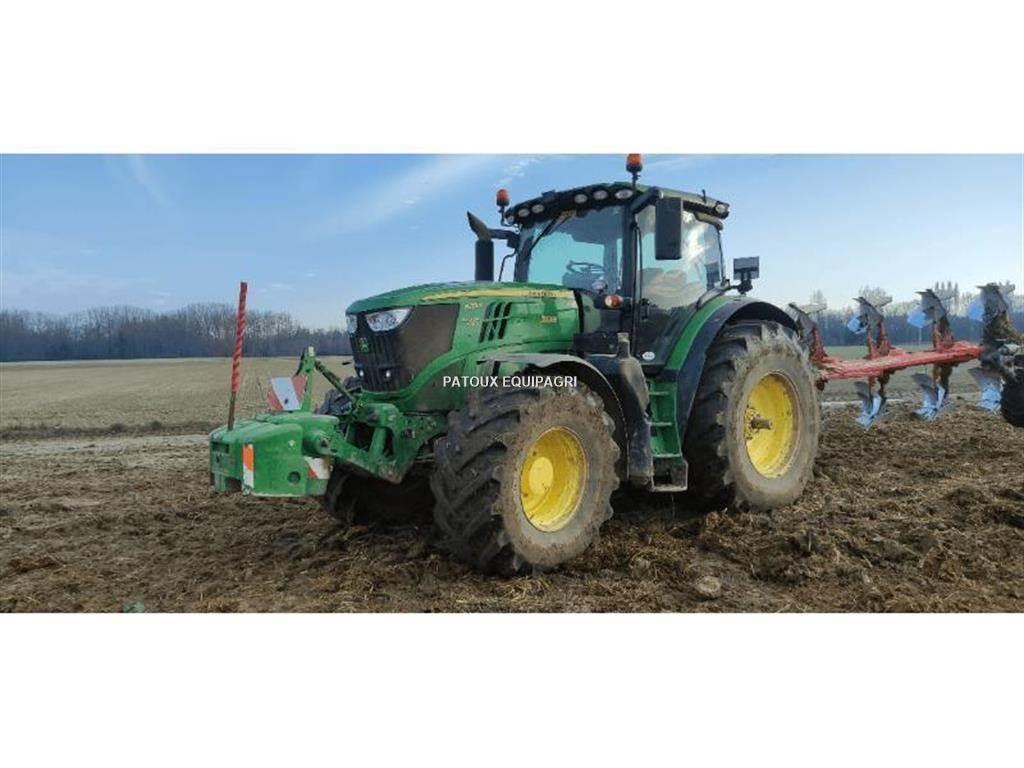 John Deere 6215R Traktoren