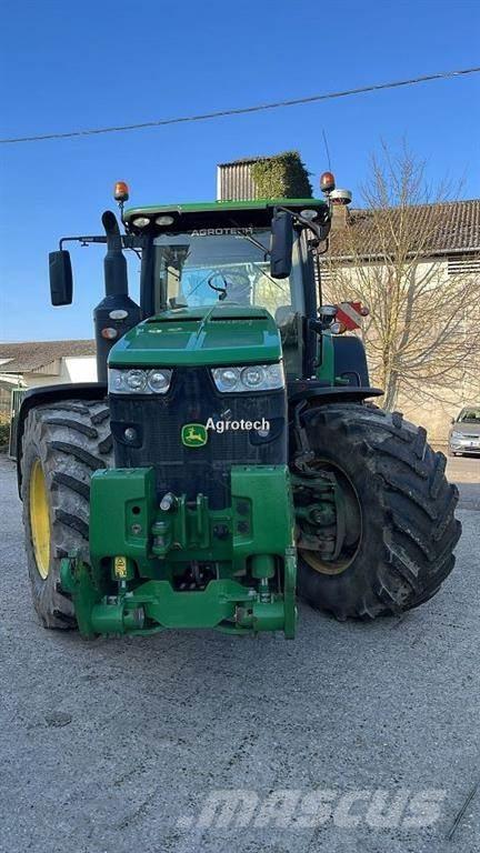 John Deere 8295R Traktoren