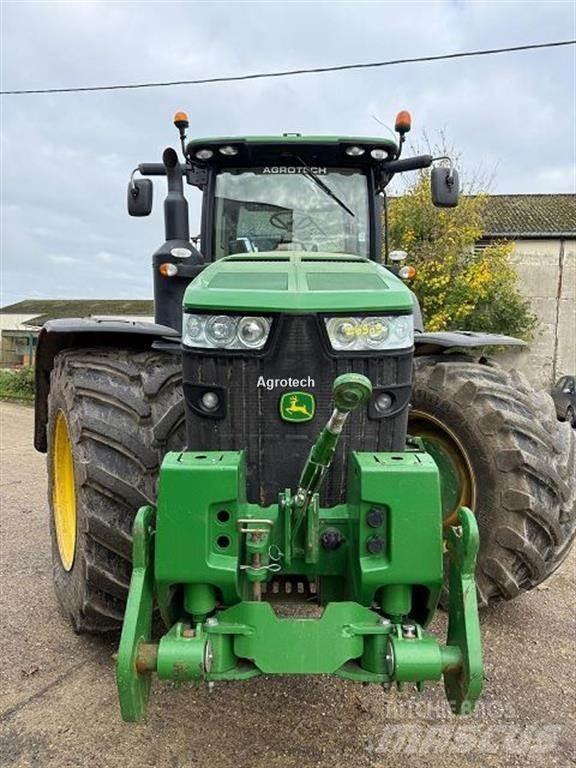 John Deere 8370 R Traktoren