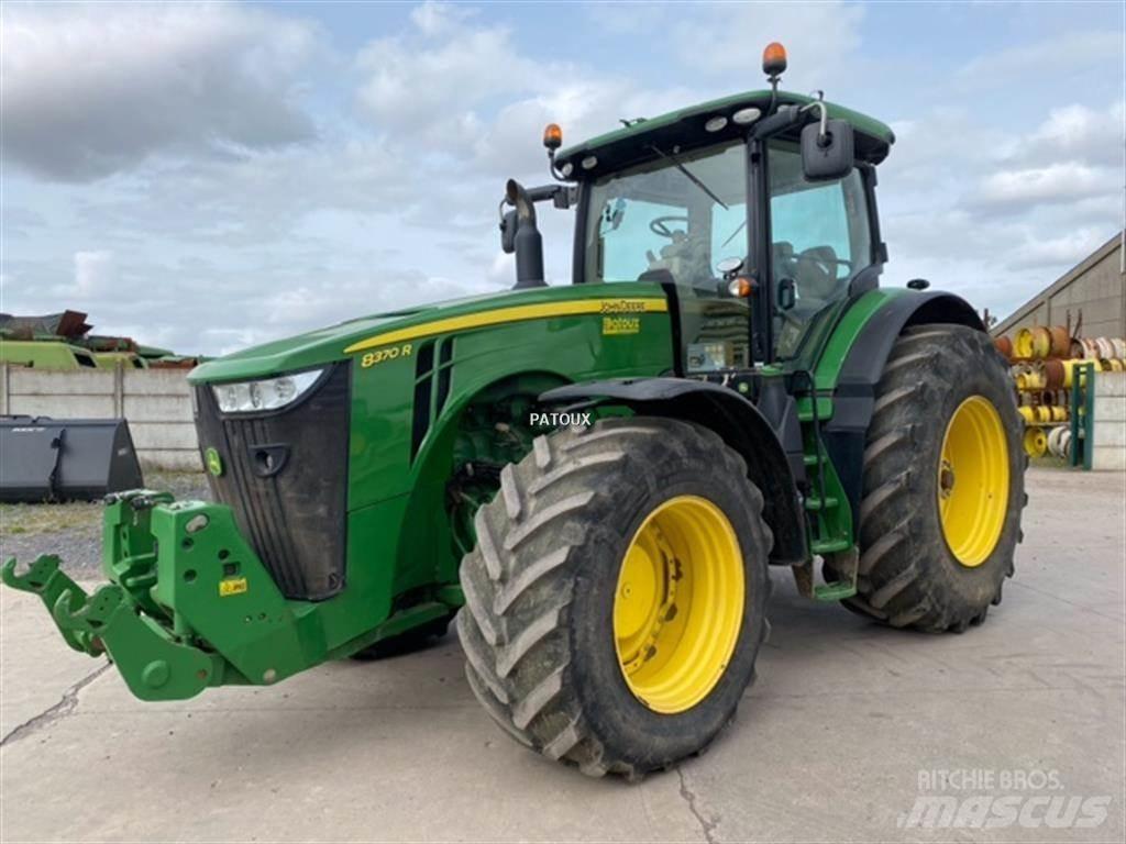 John Deere 8370R Traktoren