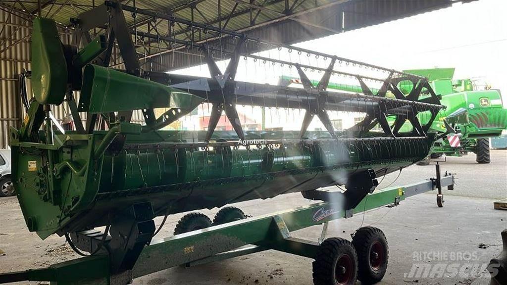 John Deere T 550 Mähdrescher