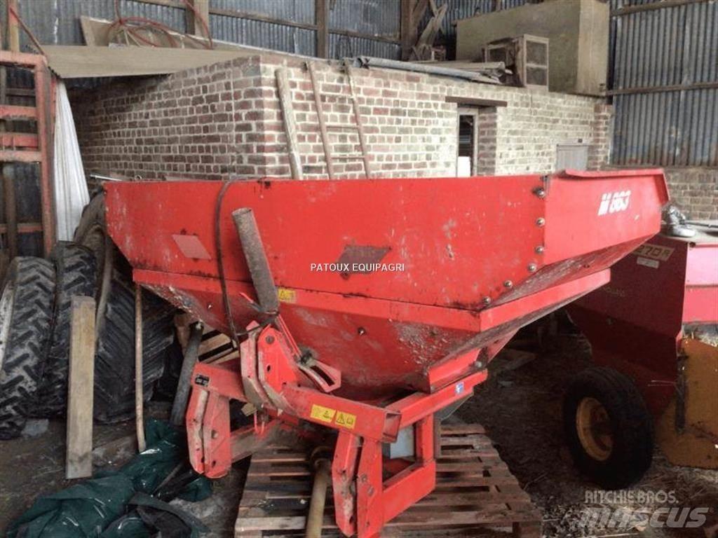 Kuhn MDS732 Mineraldüngerstreuer