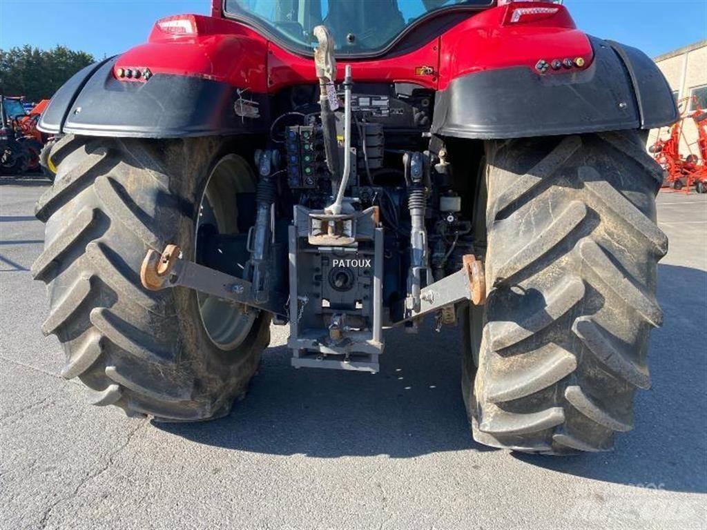 Valtra T194 VERSU Traktoren