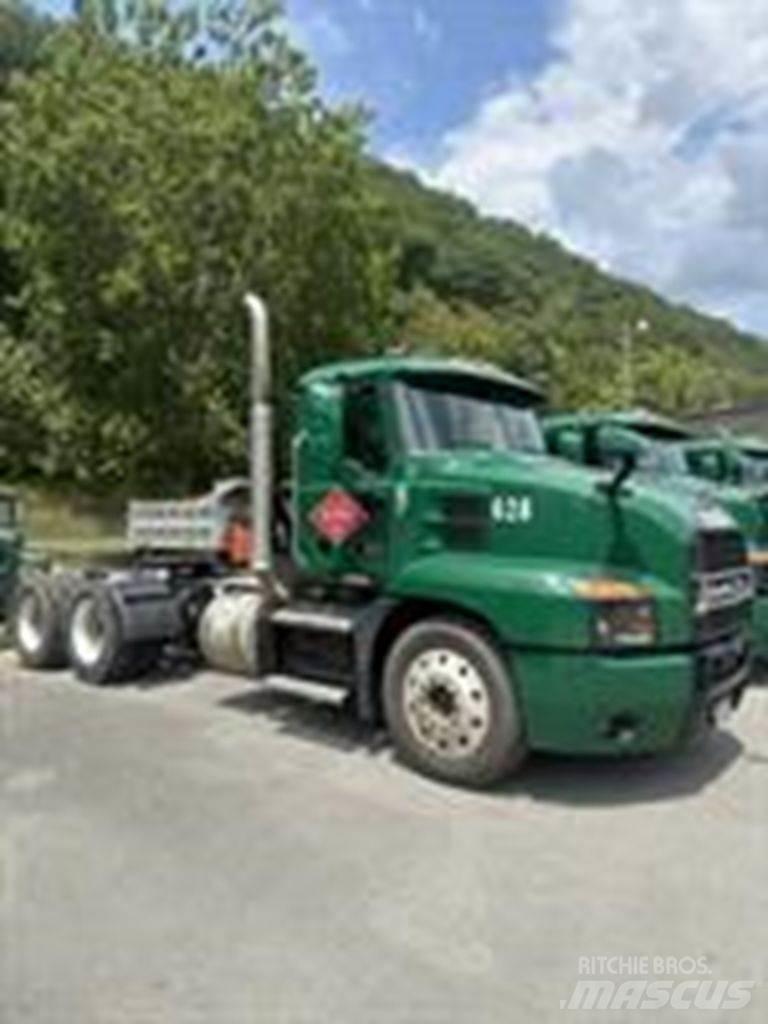 Mack AN64T Sattelzugmaschinen