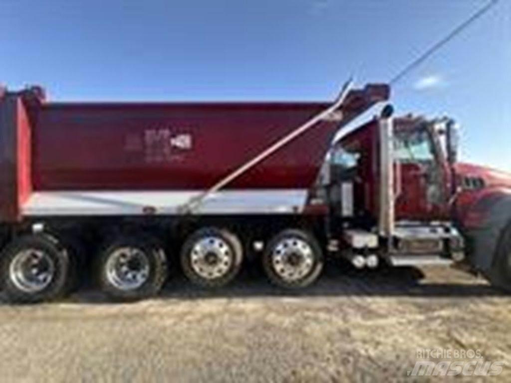 Mack GR104FR Kipper