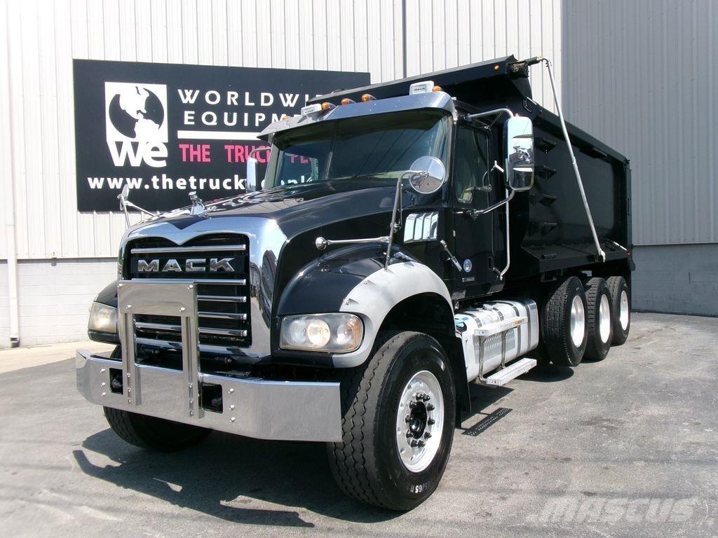 Mack GR64F Kipper