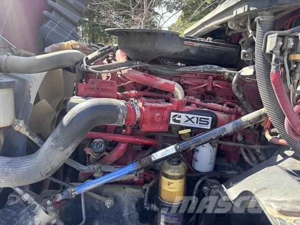 International LT Sattelzugmaschinen