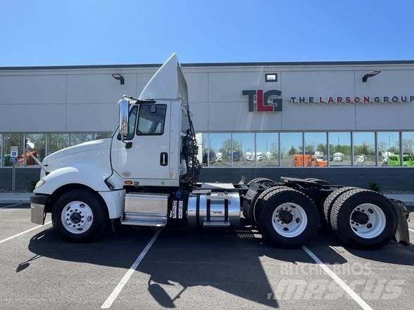 International PROSTAR Sattelzugmaschinen