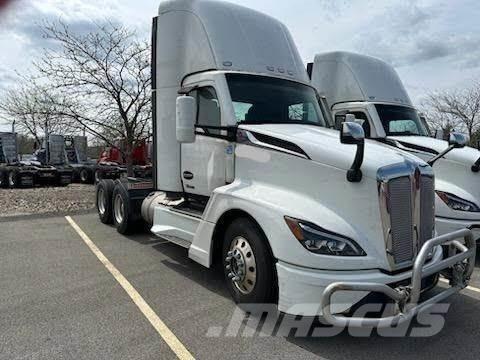 Kenworth T680 Sattelzugmaschinen