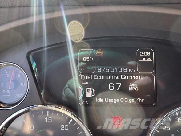 Kenworth T680 Sattelzugmaschinen