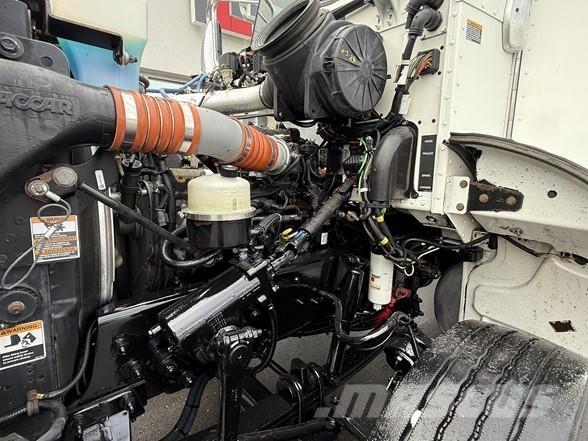 Peterbilt 337 Sattelzugmaschinen